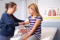 Nurses at National Jewish Health are committed to educating patients about their treatment. Soak and Seal Treatment